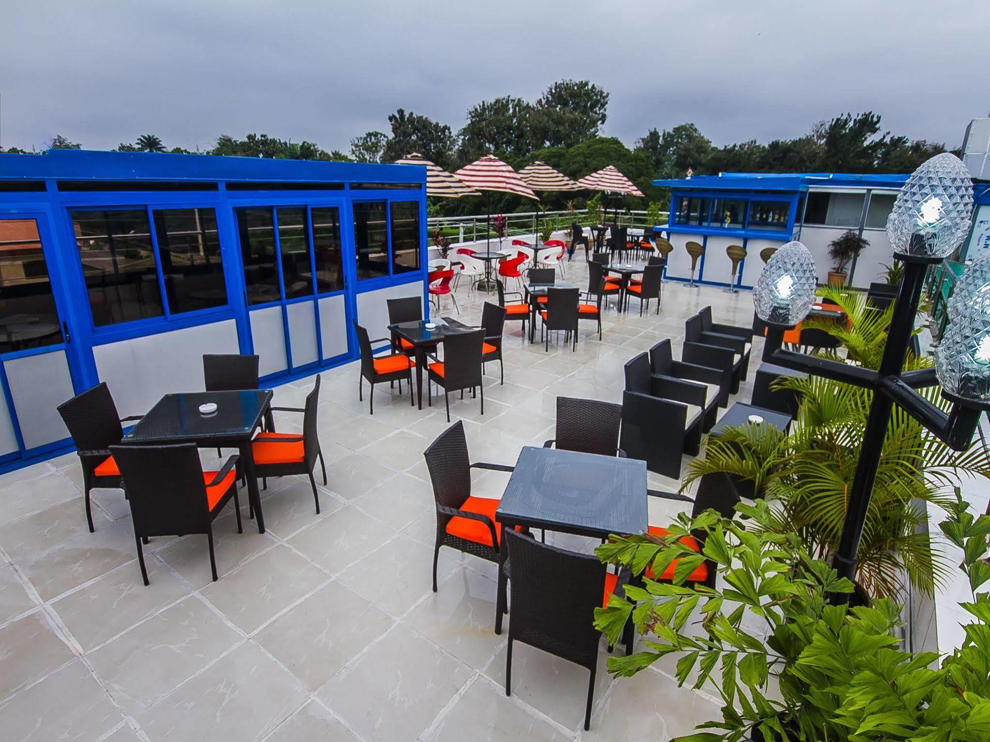 Golfview Suites & Conference Center Ikeja Exterior foto